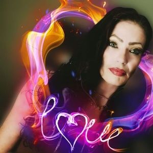 Meet your Posher, Lynda